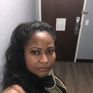 Meet your Posher, Latisa